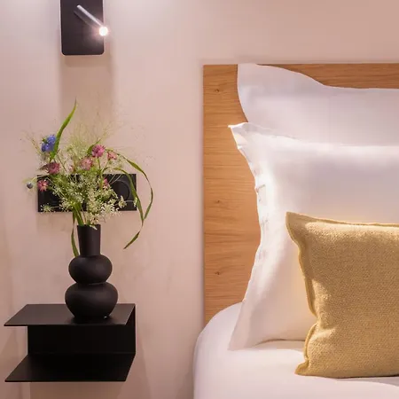 Cmg - Boutique Hotel Chambre - 3P - Auteuil/ Michel Ange Parigi